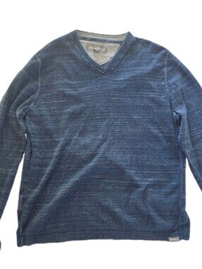 Eddie Bauer Men's Blue V-Neck Sweater